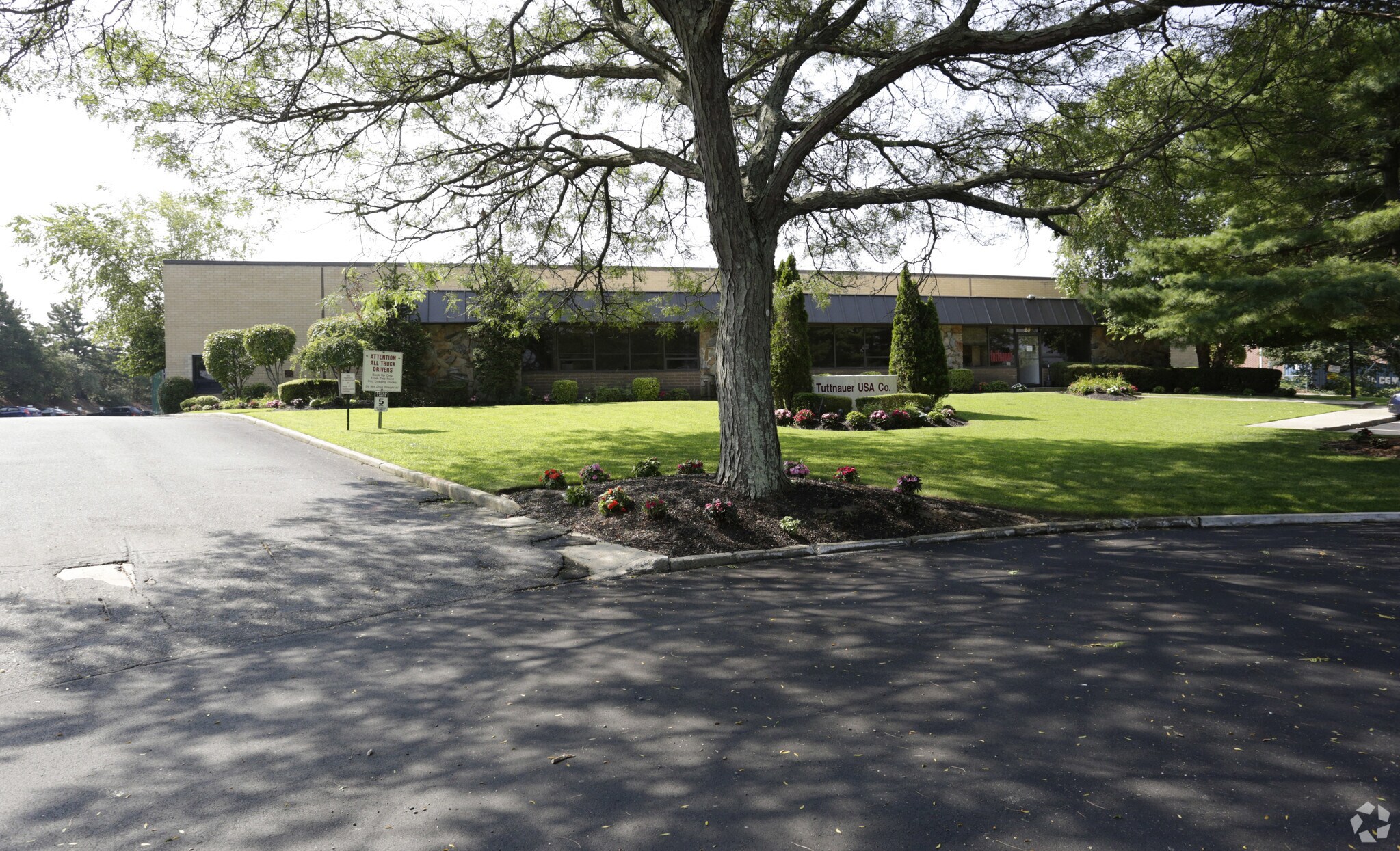 25 Power Dr, Hauppauge, NY for sale Primary Photo- Image 1 of 1