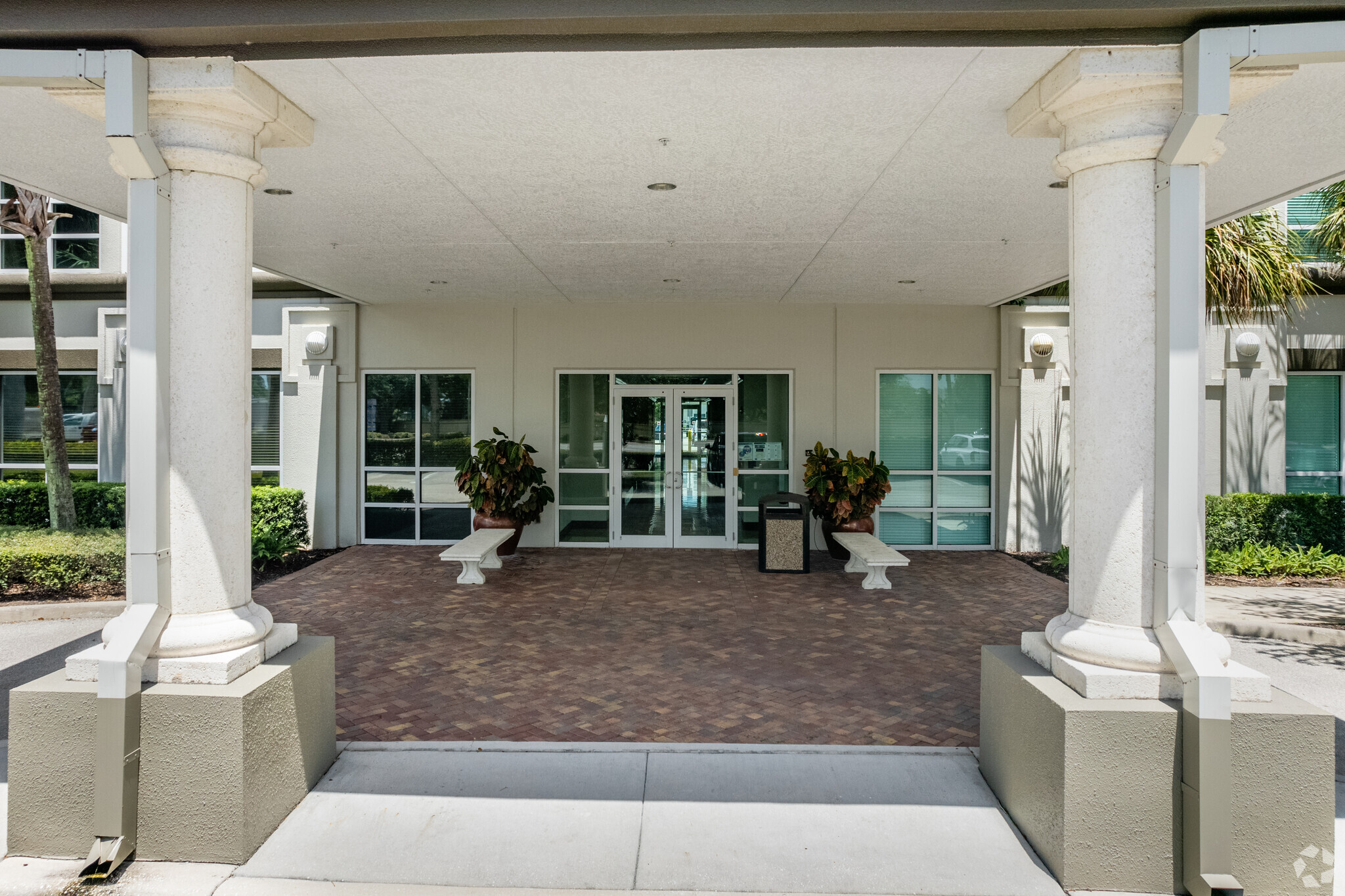 1421 Pine Ridge Rd, Naples, FL 34109 - Offices at Magnolia Square | LoopNet