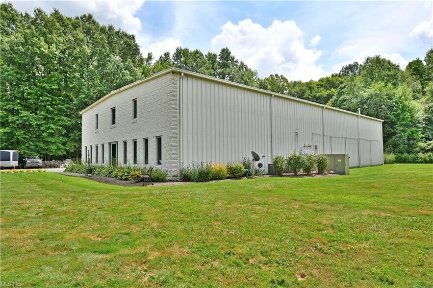 5141 Enterprise Dr NW, Warren, OH for sale - Building Photo - Image 2 of 41