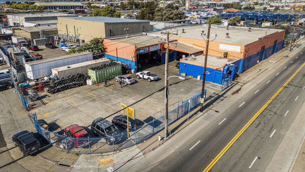 5901 Coliseum Way, Oakland, CA for sale - Building Photo - Image 3 of 11