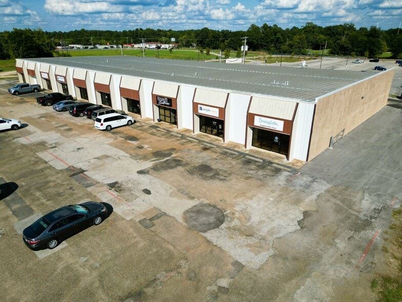 440 N Eastman Rd, Longview, TX for lease - Primary Photo - Image 1 of 11