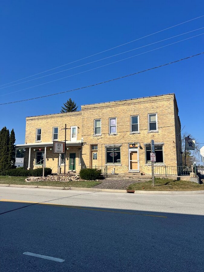 S1599 WI42, Sturgeon Bay, WI 54235 Sports & Entertainment for Sale