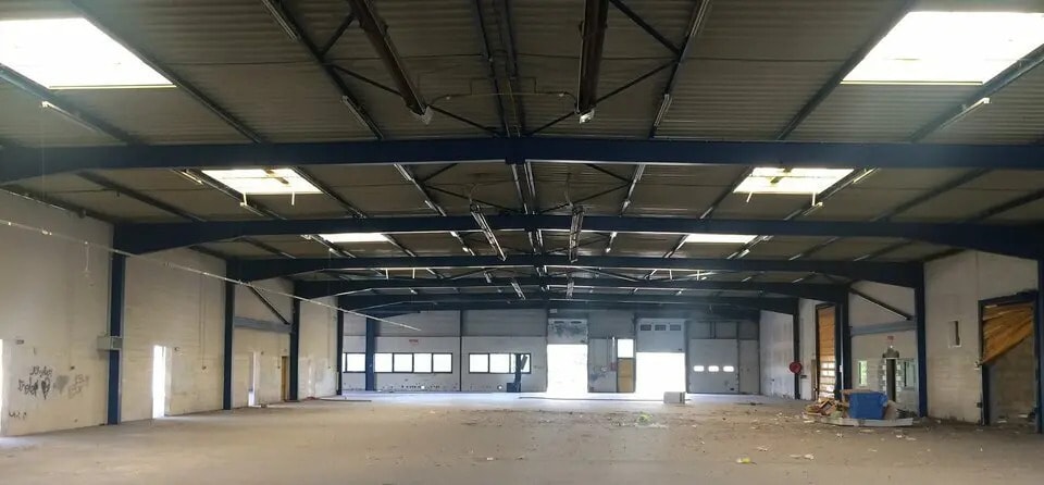 Retail in Le Pontet for lease - Interior Photo - Image 1 of 1