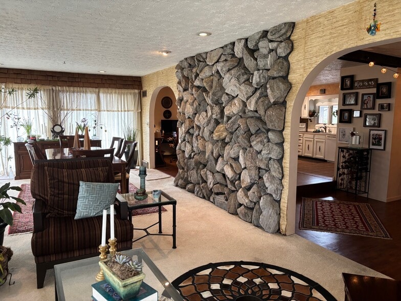 4608 Medina Rd, Copley, OH for sale - Building Photo - Image 3 of 9