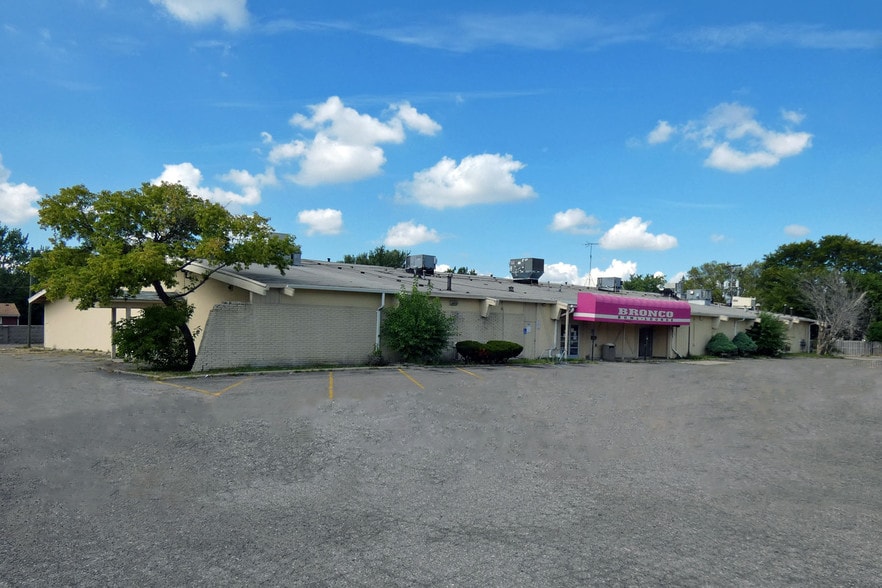 22323 Ryan Rd, Warren, MI for sale - Primary Photo - Image 1 of 1