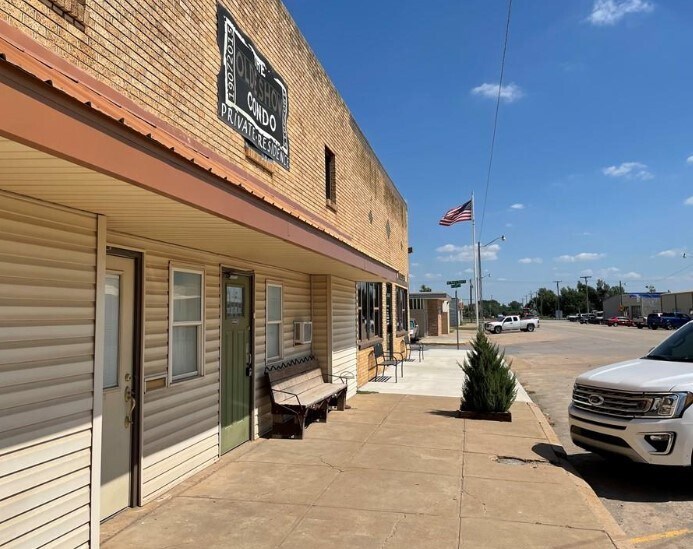 204 NW Main St, Minco, OK 73059 204 NW Main Minco