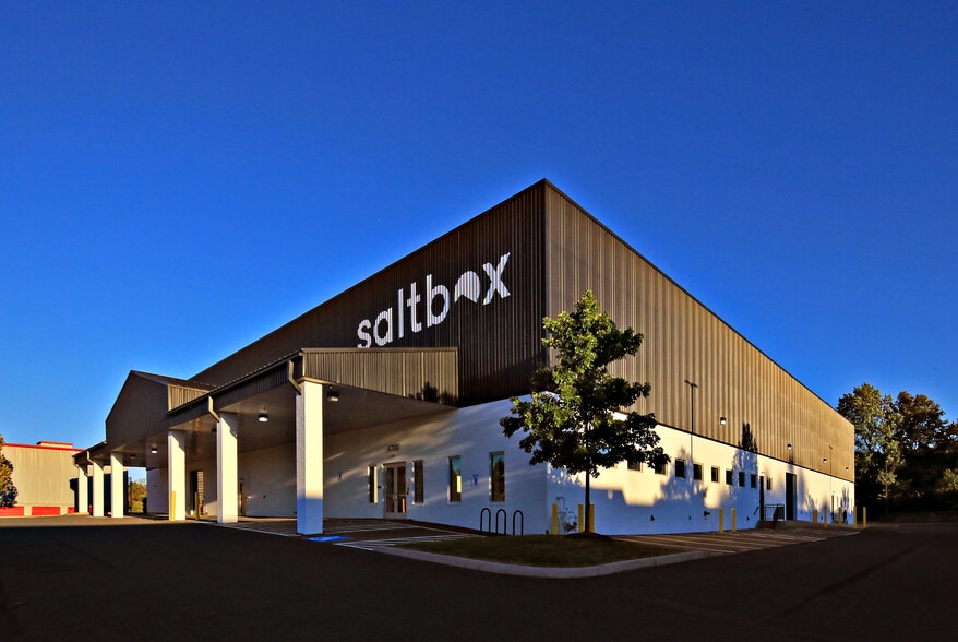 4700 Eisenhower Ave, Alexandria, VA 22304 Saltbox Alexandria