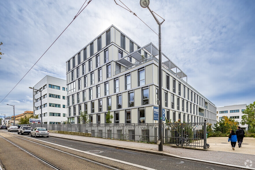 60 Avenue Rockefeller, Lyon for lease - Building Photo - Image 3 of 4