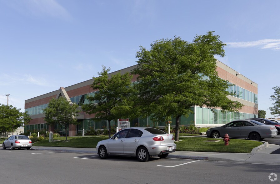 65 E Wadsworth Park Dr, Draper, UT for lease - Building Photo - Image 3 of 9
