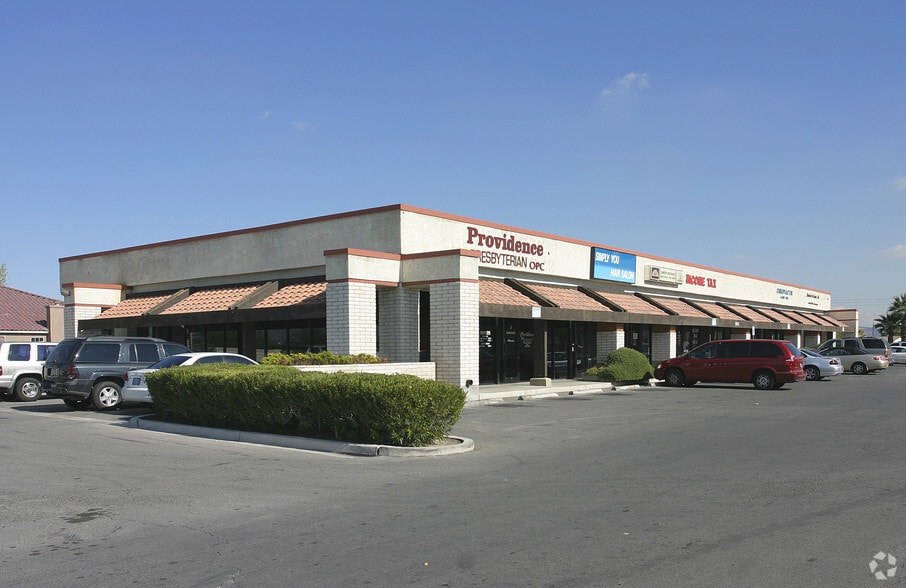 5920 W Flamingo Rd, Las Vegas, NV for lease - Building Photo - Image 2 of 9