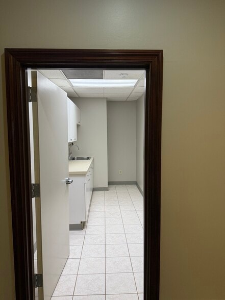 241 North Ave W, Westfield, NJ for lease - Interior Photo - Image 3 of 15