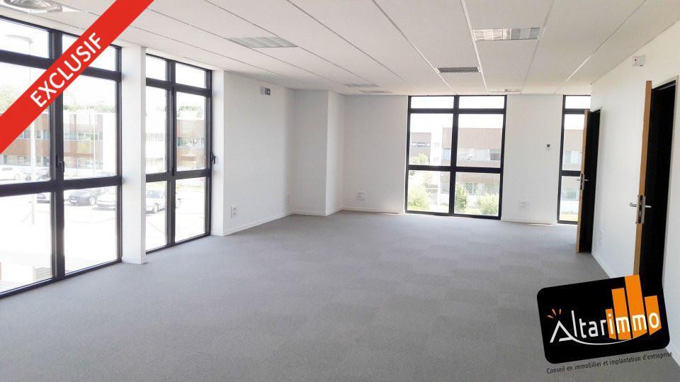 Office in Chartres for lease - Interior Photo - Image 2 of 7
