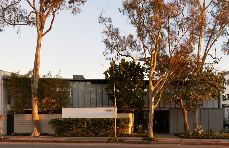 12248 Santa Monica Blvd, Los Angeles, CA for lease - Building Photo - Image 1 of 1