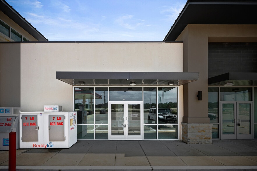 23655 FM 1093, Richmond, TX for lease - Building Photo - Image 2 of 22