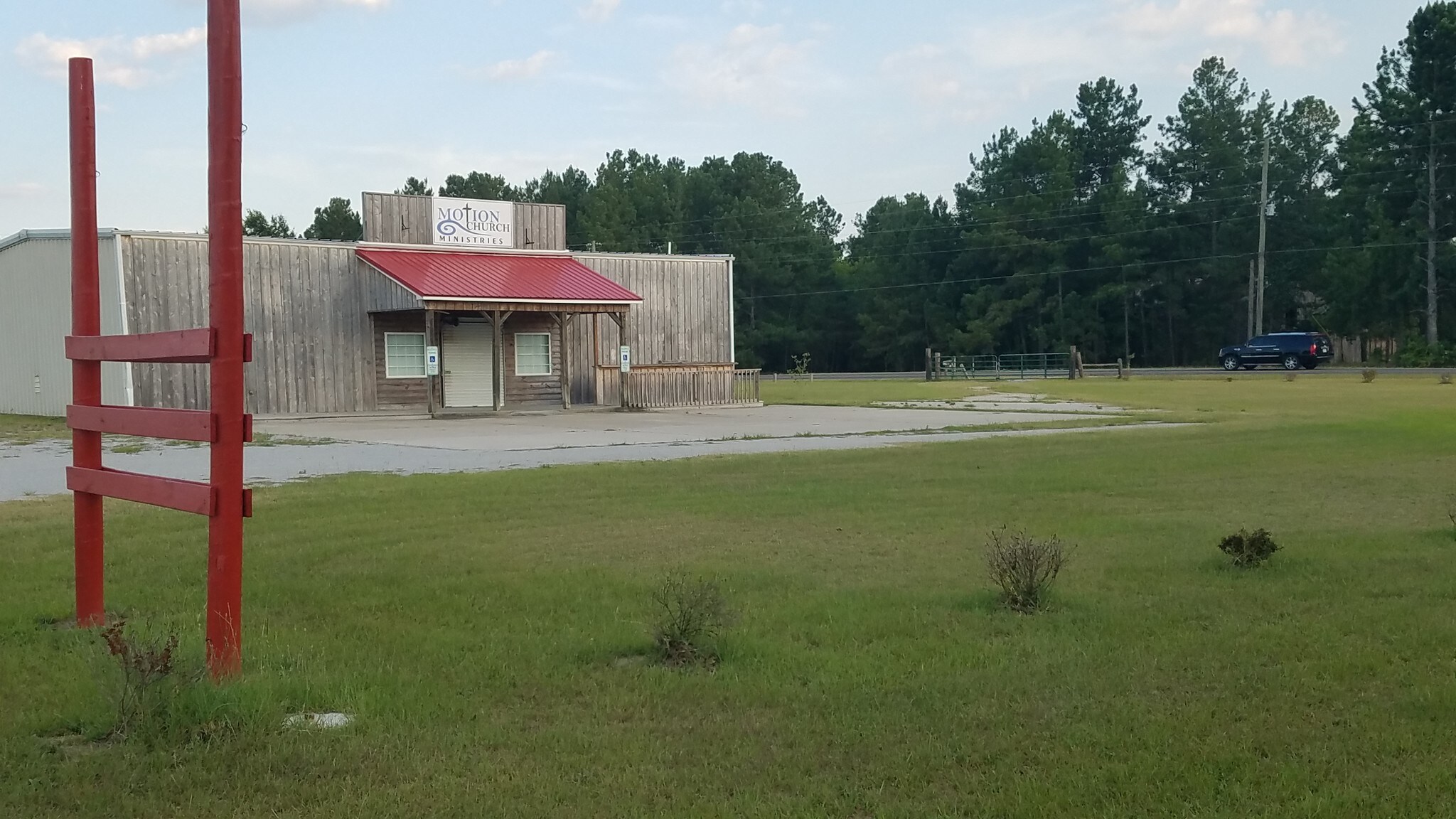 3461 Chicken Foot Rd, Hope Mills, NC 28348