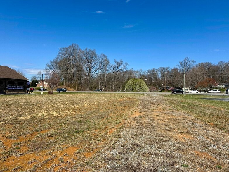 1262 E Jackson Blvd, Jonesborough, TN for sale - Building Photo - Image 1 of 8