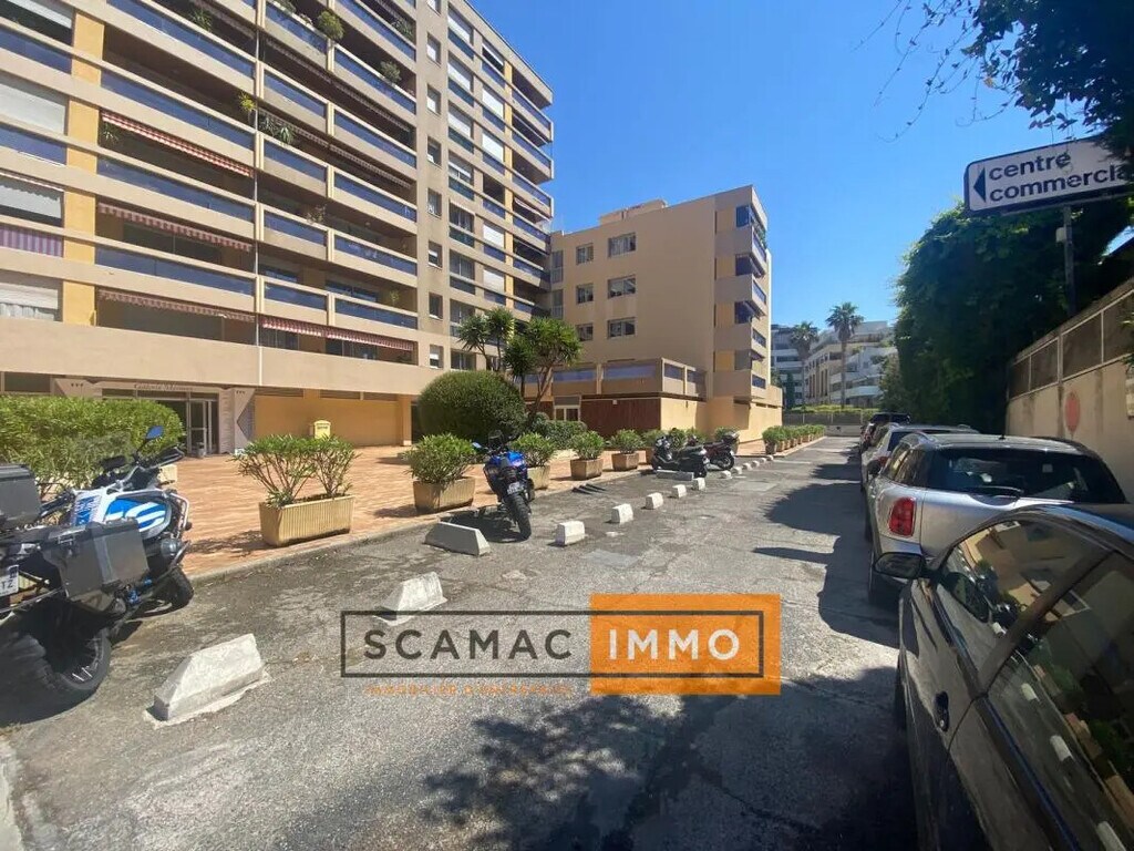 Vente Commerce 80 m² - Photo 1