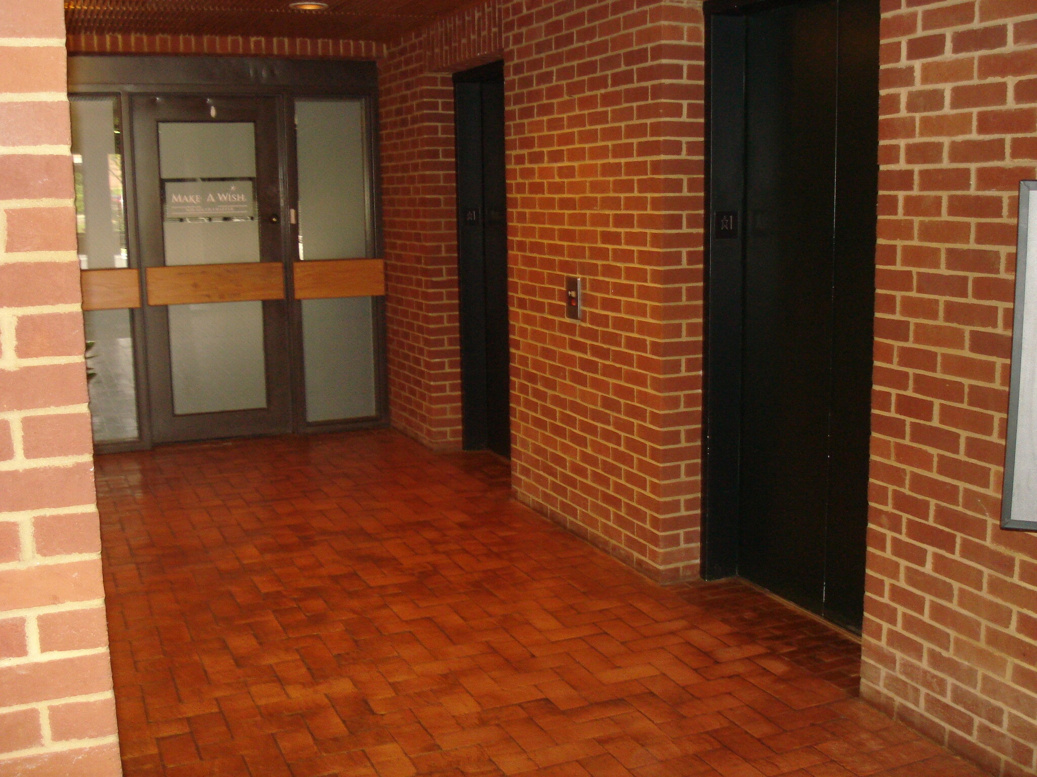 320 Executive Ct, Little Rock, AR for lease Interior Photo- Image 1 of 2