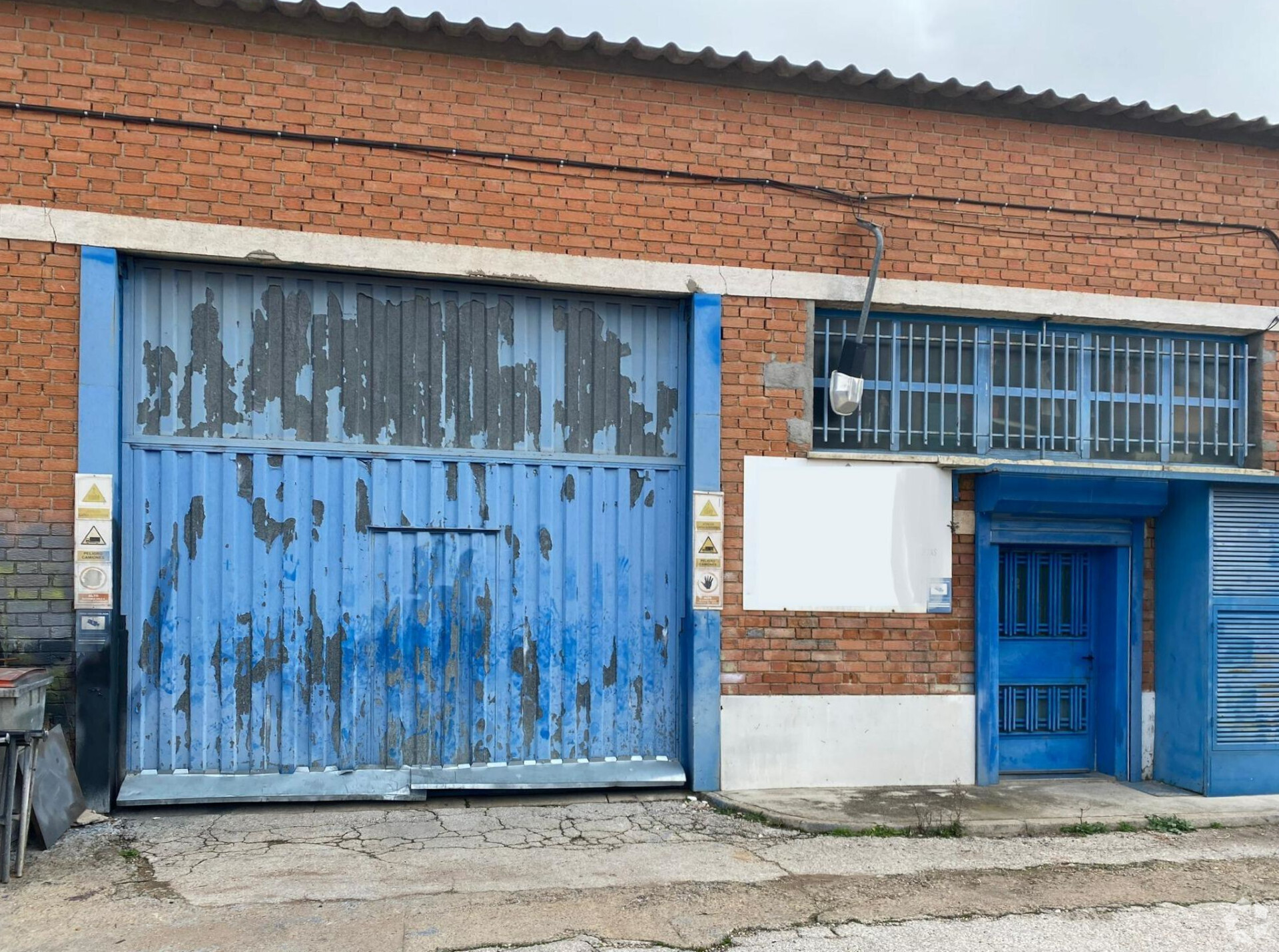 Industrial in CAMARMA DE ESTERUELAS, MAD for sale Primary Photo- Image 1 of 12