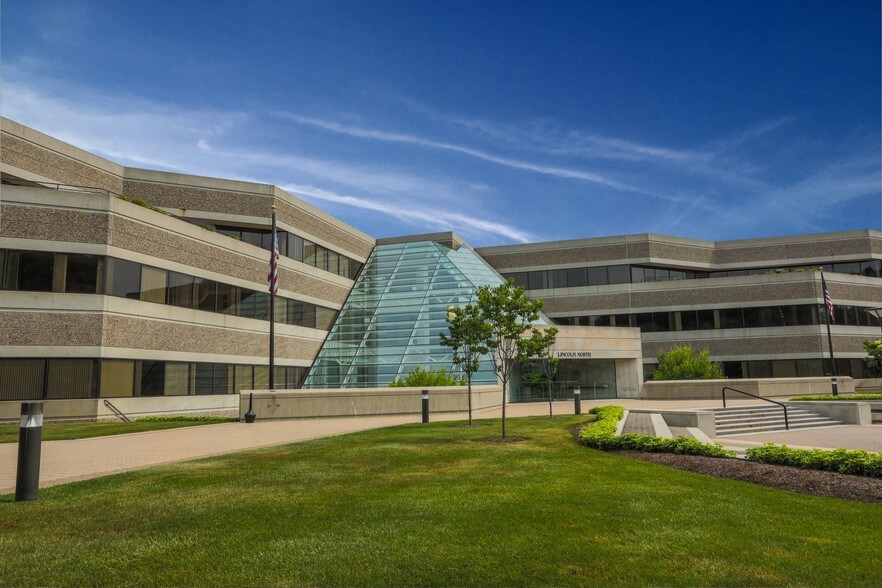 55 Old Bedford Rd, Lincoln, MA 01773