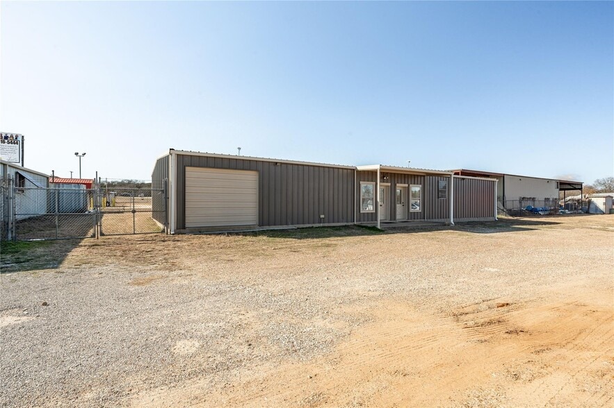 1497 W Highway 67, Glen Rose, TX for sale - Building Photo - Image 2 of 23