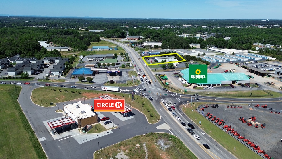 1706 Pearman Dairy Rd, Anderson, SC for lease - Building Photo - Image 1 of 3