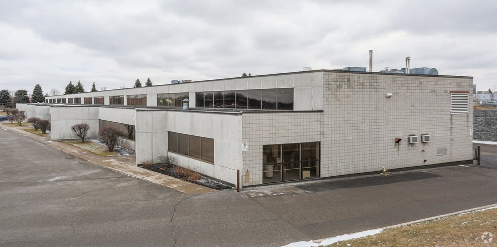 50 Valleywood Dr, Markham, ON for lease - Primary Photo - Image 1 of 5