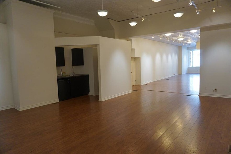 66 James St N, Hamilton, ON for sale - Building Photo - Image 2 of 5