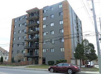 More details for 525 Wyandotte St W, Windsor, ON - Multifamily for Sale