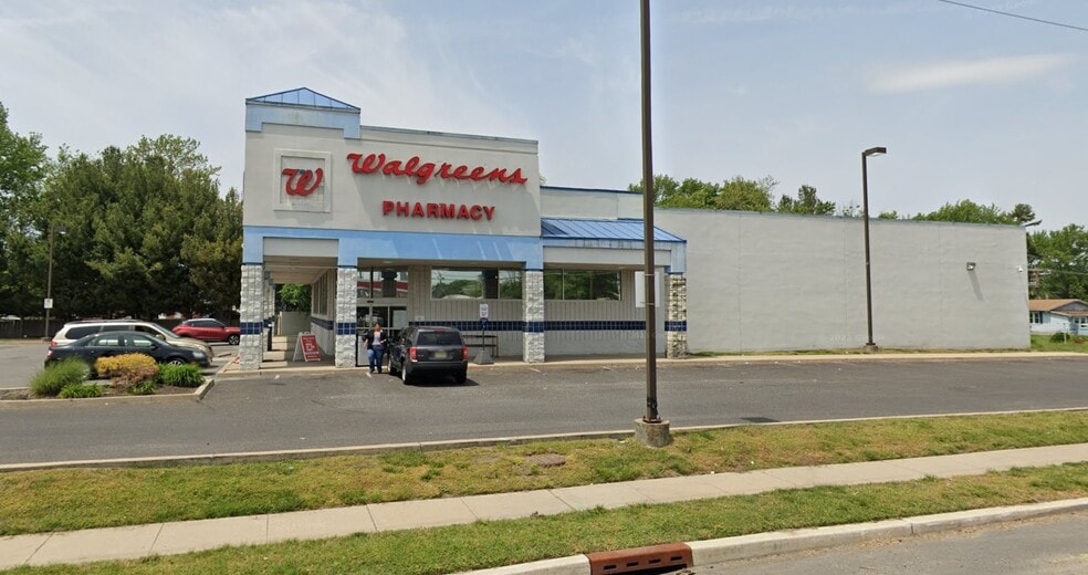 2 N Virginia Ave, Penns Grove, NJ for sale - Building Photo - Image 2 of 2