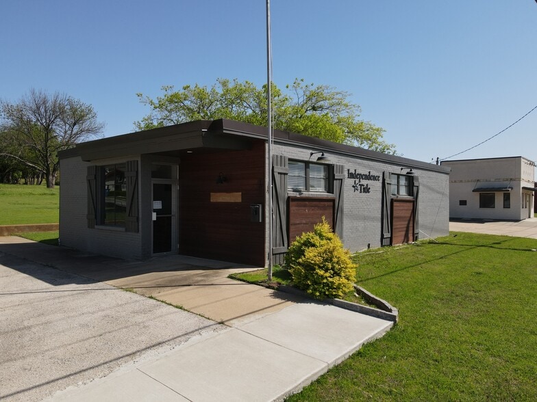 102 Dallas St E, Argyle, TX for sale - Building Photo - Image 2 of 16