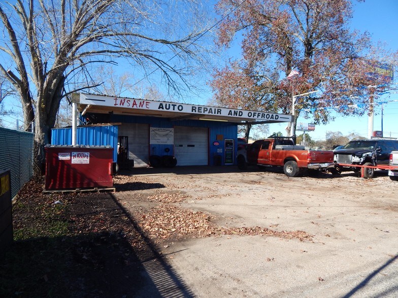1107 N Houston Ave, Humble, TX for sale - Primary Photo - Image 1 of 1