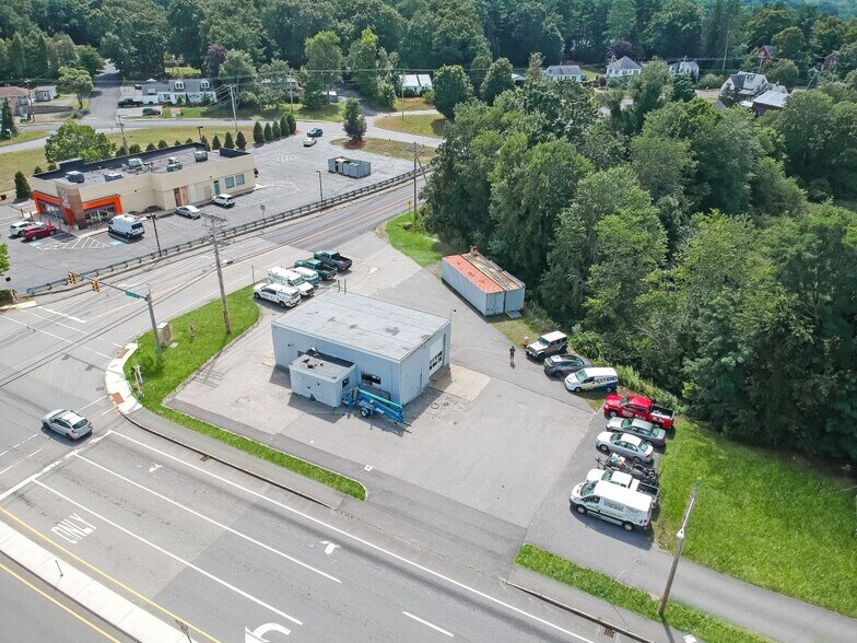 78 Plaistow Rd, Plaistow 03865 Retail for Sale