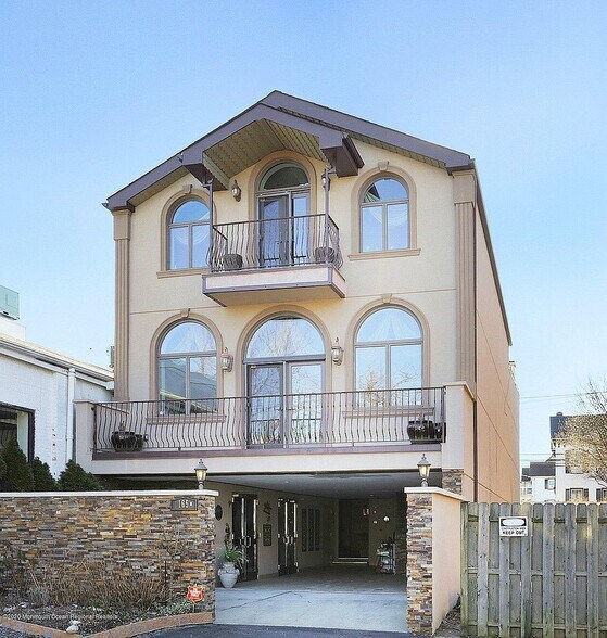 165 N Broadway, South Amboy, NJ for sale - Building Photo - Image 1 of 1