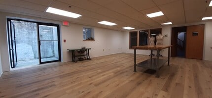 42-67 Eastern Ave, Saint Johnsbury, VT for lease Interior Photo- Image 2 of 2