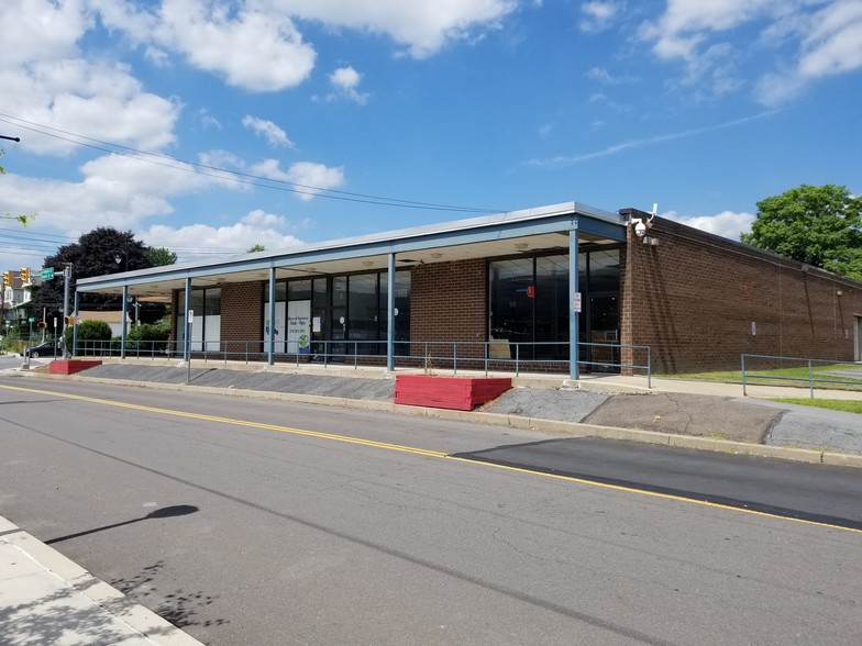 302 N Empire Ct, Wilkes Barre, PA for lease - Building Photo - Image 2 of 3