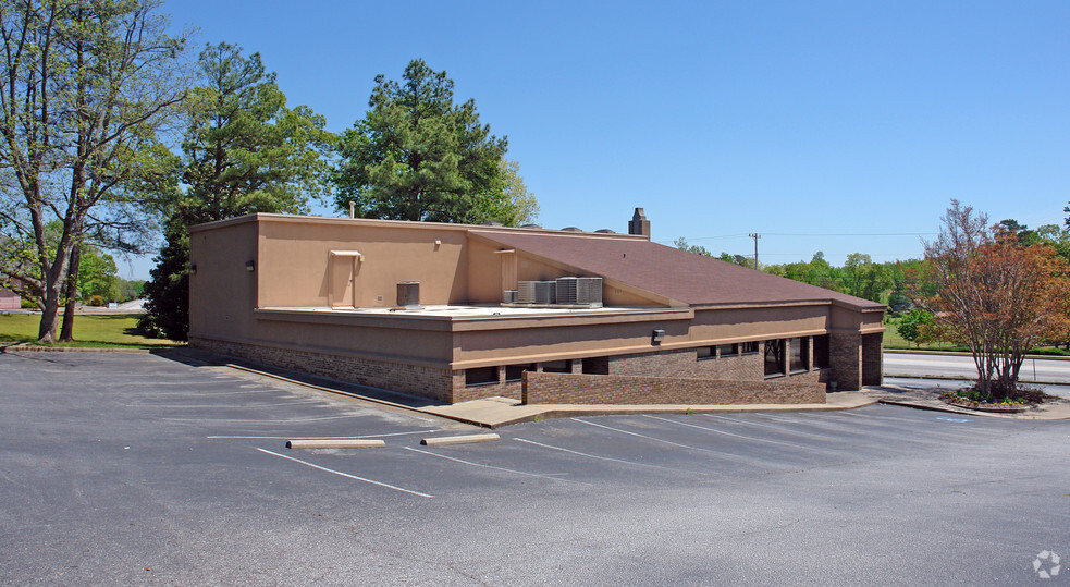 1250 John B White Sr Blvd, Spartanburg, SC for sale - Building Photo - Image 3 of 29