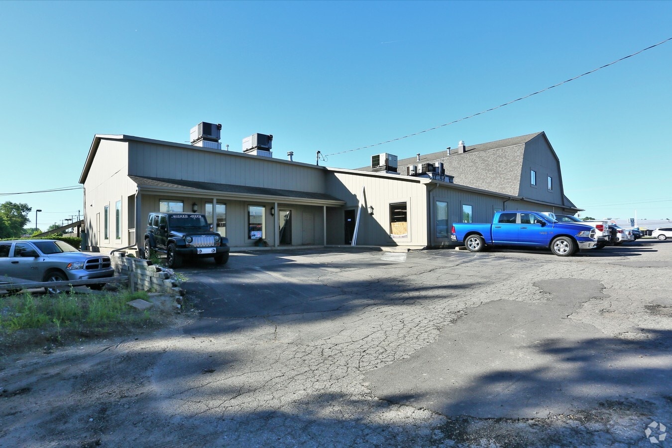 66786684 Dixie Hwy, Clarkston, MI 48346