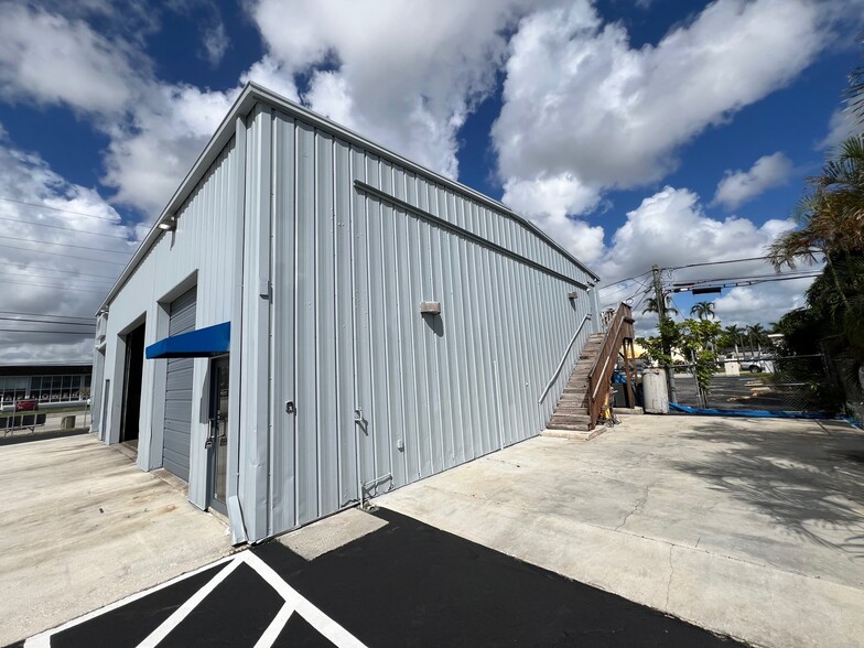 3426 S Military Trl, Lake Worth, FL for lease - Building Photo - Image 3 of 13