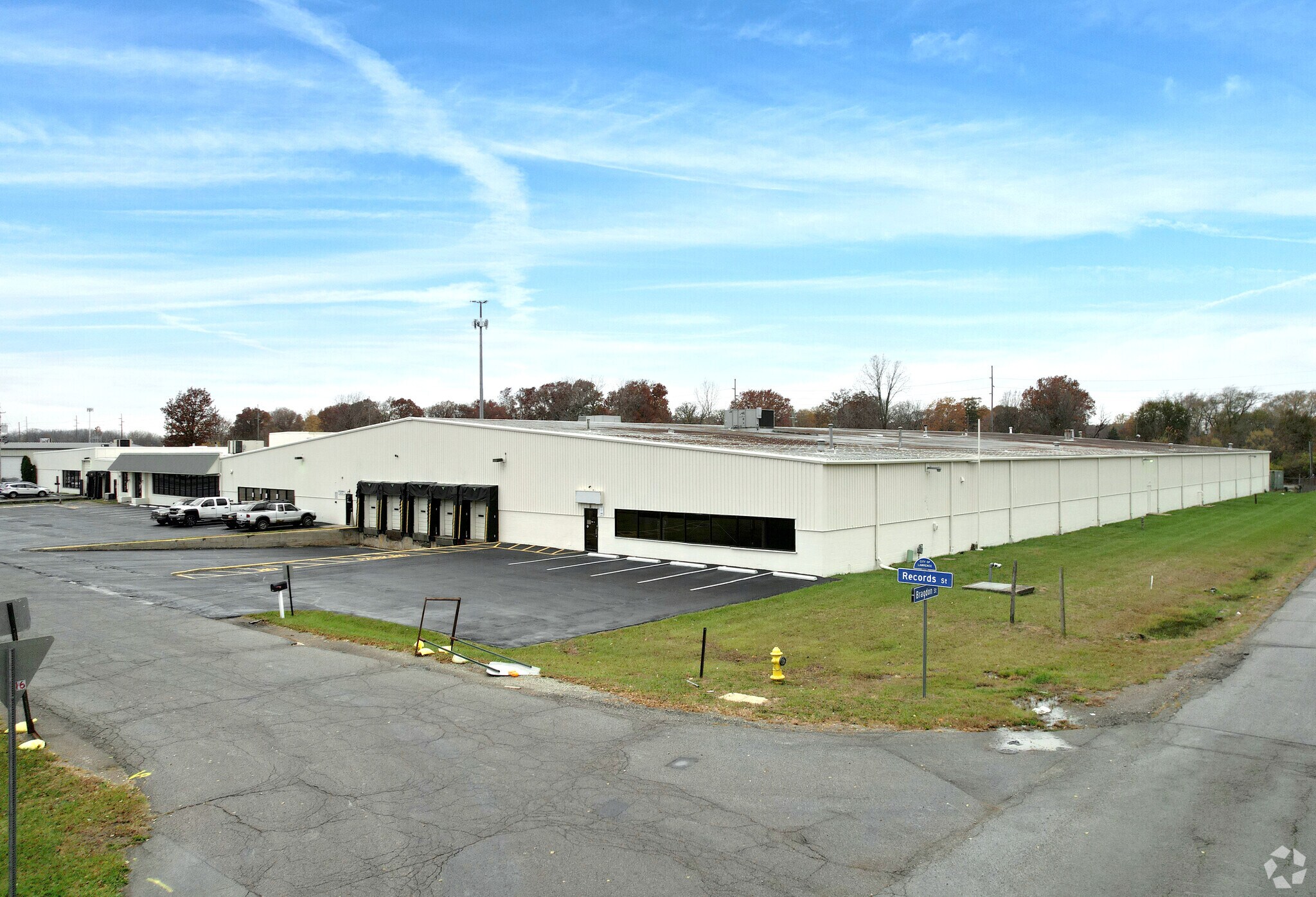 7800 Records St, Indianapolis, IN for lease Primary Photo- Image 1 of 7