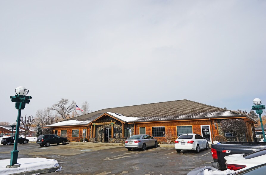 1701 Creekside Loop, Yakima, WA 98902