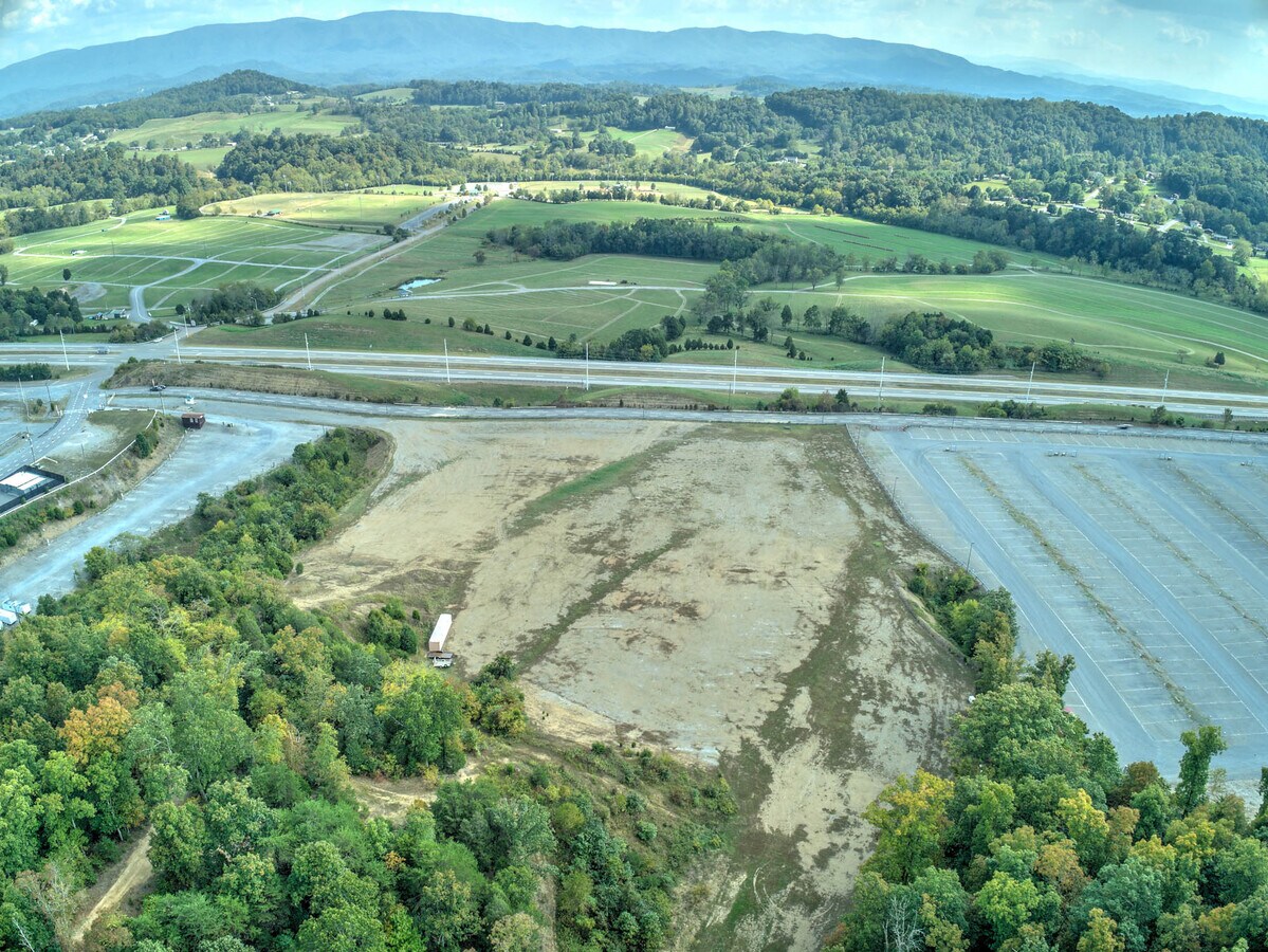 4890 Hwy 394, Bristol, TN 37618