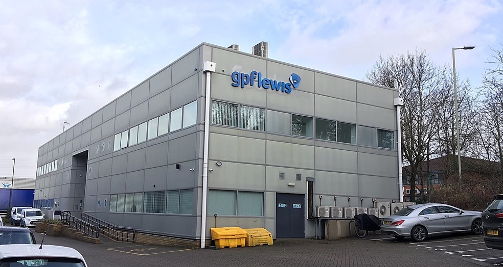 Tolpits Ln, Watford for sale - Primary Photo - Image 1 of 1