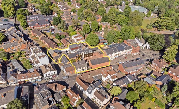 24 High St, Ewell for sale Primary Photo- Image 1 of 1