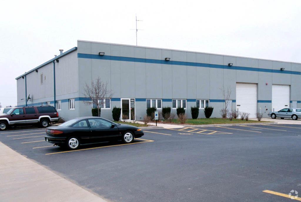 1311 N Raddant Rd, Batavia, IL 60510