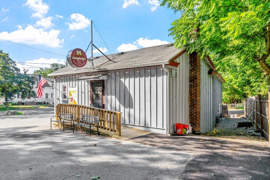 80 Honora Ave ave, Dracut, MA for sale - Building Photo - Image 2 of 25