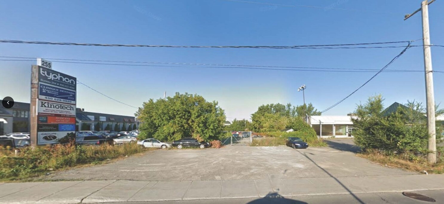 1 Cure-Labelle, Laval, QC for sale Primary Photo- Image 1 of 1