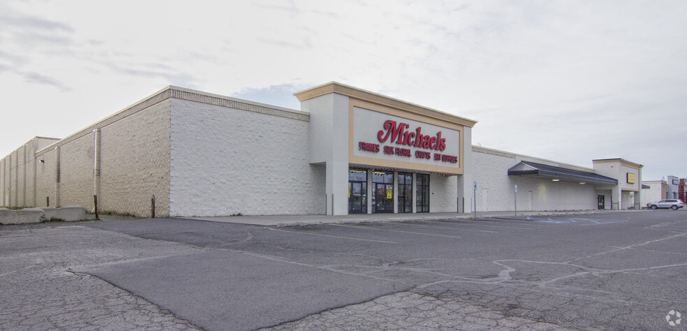 7630 N Division St, Spokane, WA for sale - Primary Photo - Image 1 of 4