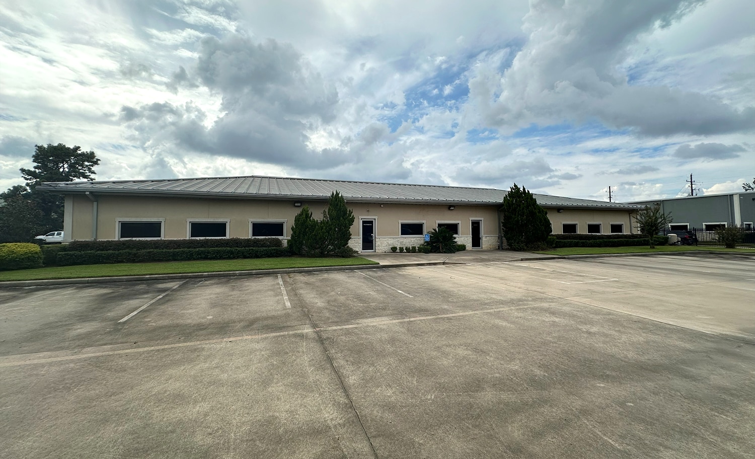 21613 Rhodes Rd, Spring, TX for sale Building Photo- Image 1 of 5