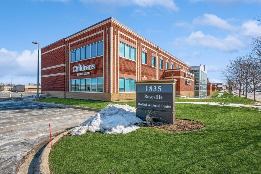 1835 W County Road C, Roseville, MN for lease - Building Photo - Image 2 of 5
